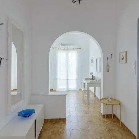 Comfortable Two Bedroom * Páros