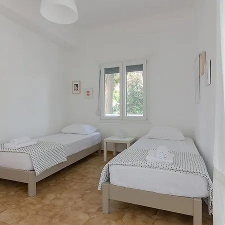 Apartament Comfortable Two Bedroom Páros